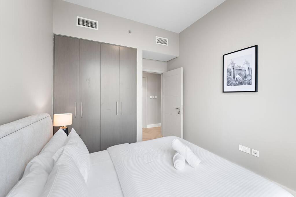 Apartment First Class 3br Fountain & Burj Views Bliss *