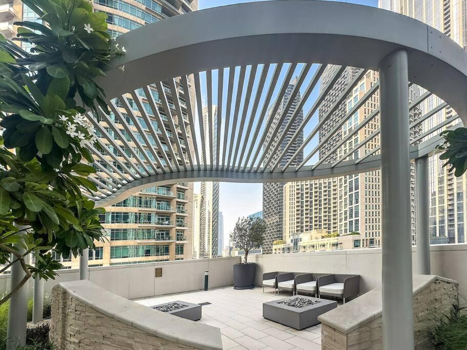 First Class 3br Fountain & Burj Views Bliss Apartment