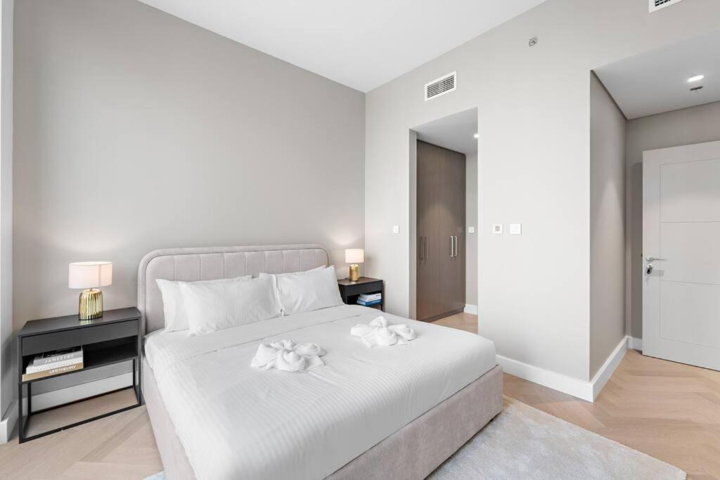 Apartment First Class 3br Fountain & Burj Views Bliss *