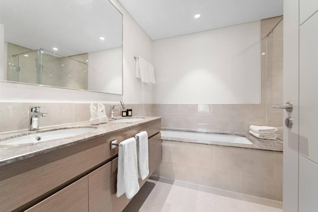 Apartment First Class 3br Fountain & Burj Views Bliss