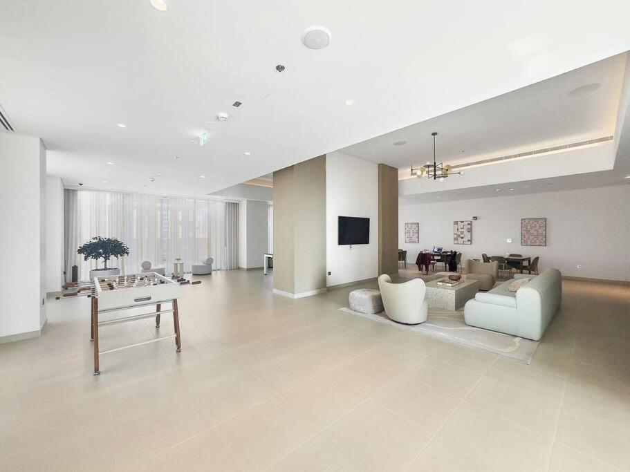First Class 3br Fountain & Burj Views Bliss Apartment Dubai