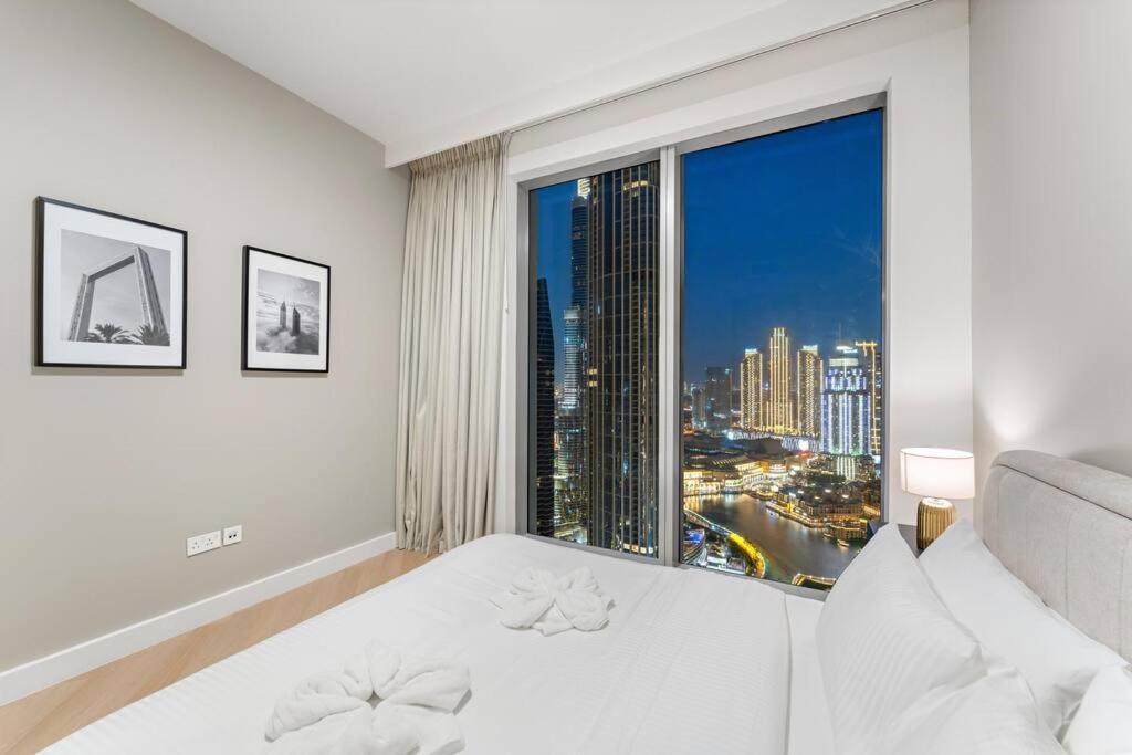 First Class 3br Fountain & Burj Views Bliss *
