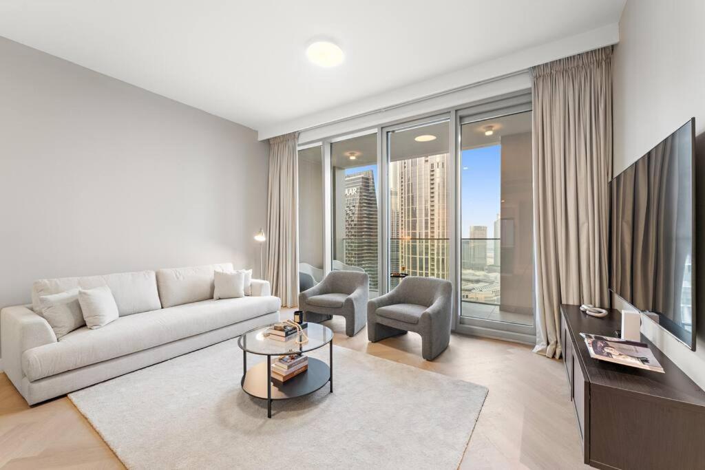 First Class 3br Fountain & Burj Views Bliss *
